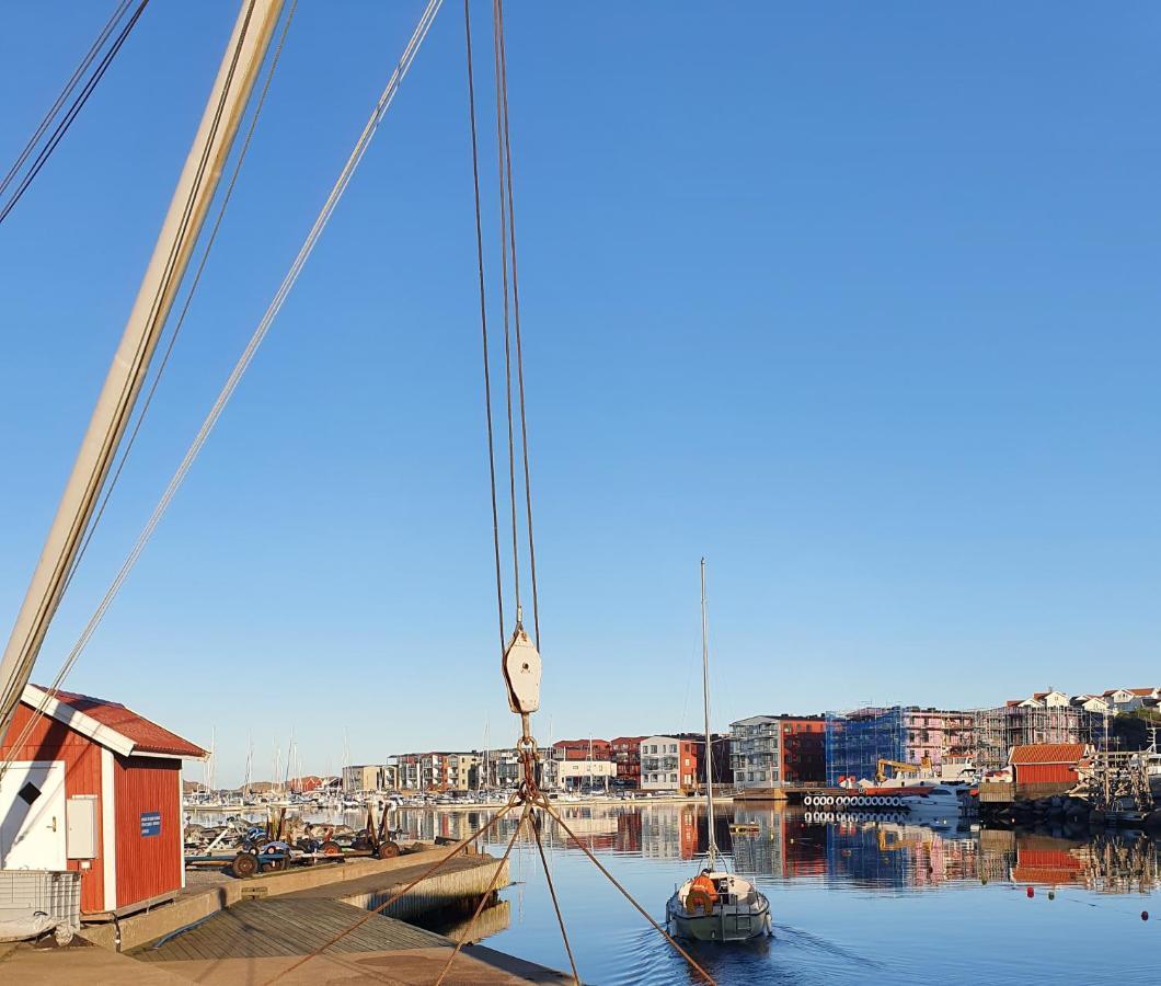 50 M Till Bad I Centrala Skaerhamn Exterior foto